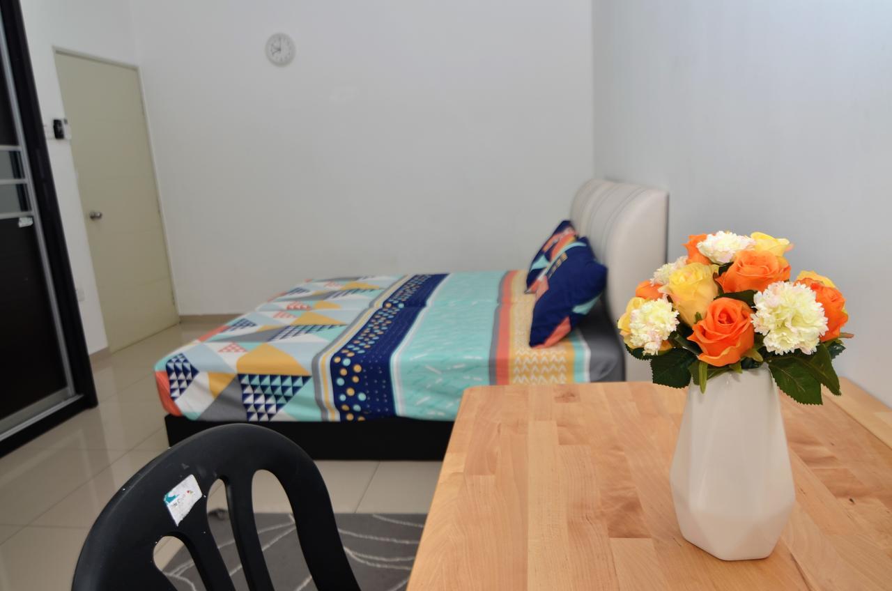 Impianacasa Kluang Homestay Eksteriør bilde